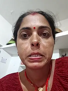 Snapshot of Mahima_rani34 chatting on 07-10-26, 10:12 Mahima rani34 online show from 07-10-26, 10:12