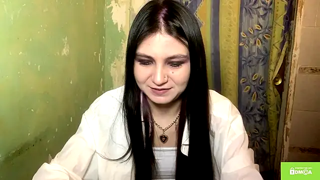 Snapshot of EstherKiester chatting on 01-05-26, 09:29 EstherKiester online show from 01-05-26, 09:29