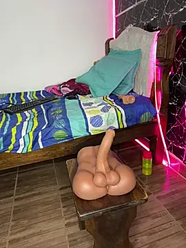 TheSexyLaura online show from 03-09-26, 08:57