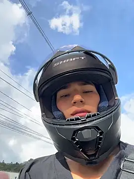 Ema Rose  online show from 04-15-26, 08:53