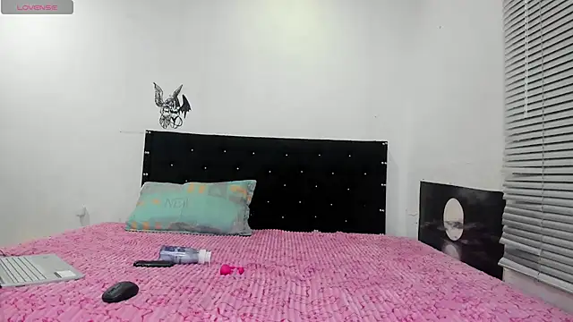 richblack01 online show from 05-26-26, 11:06