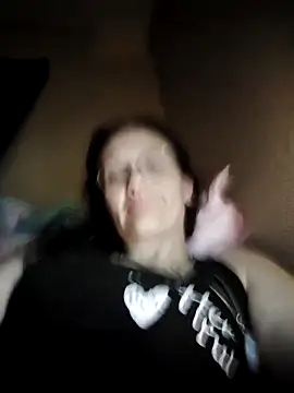 CrownedCuppa online show from 04-22-26, 09:44