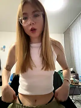 Lilpiks online show from 01-10-26, 06:04