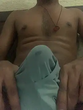 Rahulkumaro1 online show from 04-17-26, 03:04