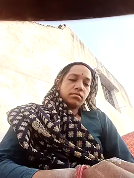 Karishma singh online show from 04-12-26, 01:32