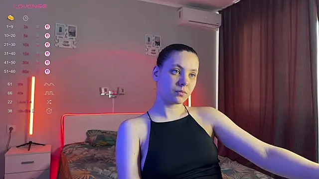 Katherine   Ross online show from 05-25-26, 07:36