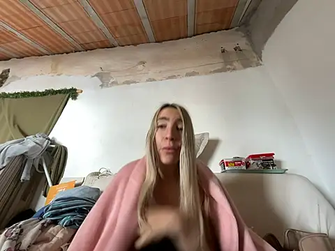 BarbieBlondieGirl online show from 01-09-26, 12:52