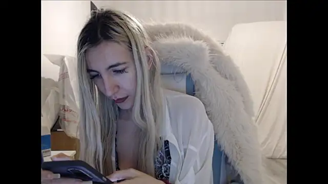 BarbieBlondieGirl online show from 02-24-26, 07:23