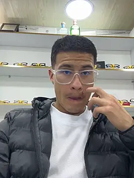 Latin Paisa Boy online show from 02-12-26, 07:31