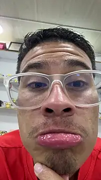 Latin Paisa Boy online show from 02-18-26, 05:09