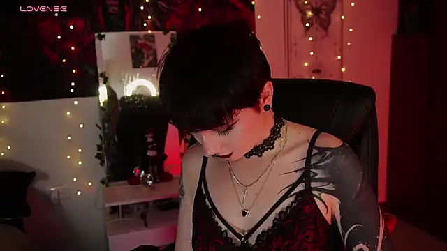 miami 18  online show from 04-24-26, 02:03