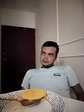 soytorres92 online show from 07-06-26, 04:53