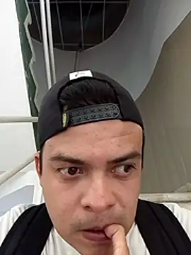 soytorres92 online show from 07-06-26, 08:44