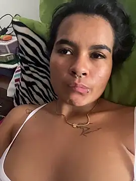Chloe cortes online show from 05-17-26, 07:32