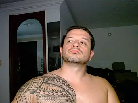 Snapshot of gonzzohunterr chatting on 07-30-26, 04:33 gonzzohunterr online show from 07-30-26, 04:33