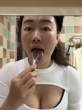 Molly-xiao online show from 03-30-26, 11:17