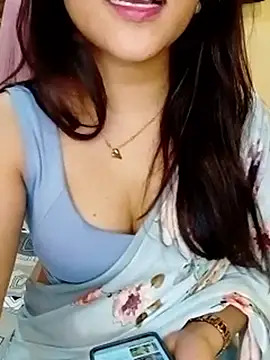 Saumyy online show from 04-21-26, 02:51