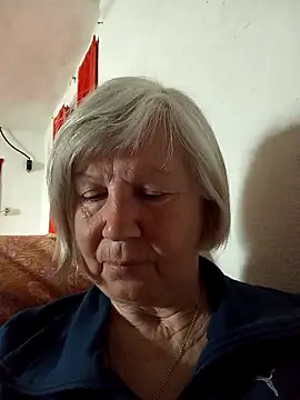 KlaudiaDarling online show from 04-06-26, 02:18