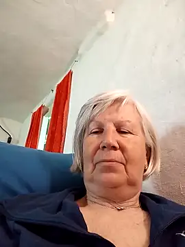 KlaudiaDarling online show from 04-11-26, 08:18