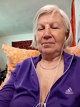 KlaudiaDarling online show from 04-20-26, 08:17