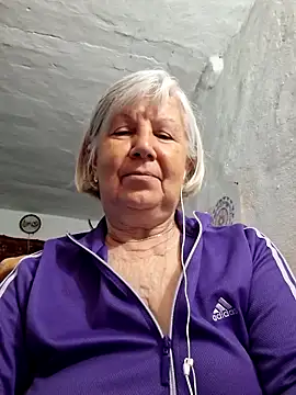 Snapshot of KlaudiaDarling chatting on 04-23-26, 01:57 KlaudiaDarling online show from 04-23-26, 01:57