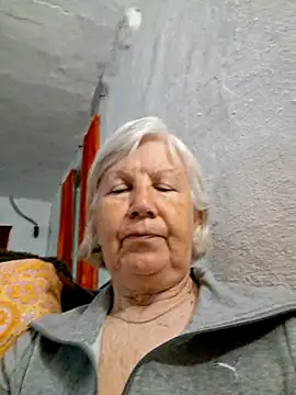 Snapshot of KlaudiaDarling chatting on 05-14-26, 07:37 KlaudiaDarling online show from 05-14-26, 07:37