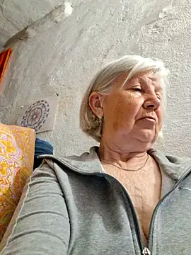 Snapshot of KlaudiaDarling chatting on 05-16-26, 06:07 KlaudiaDarling online show from 05-16-26, 06:07