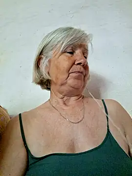 Snapshot of KlaudiaDarling chatting on 05-26-26, 10:11 KlaudiaDarling online show from 05-26-26, 10:11