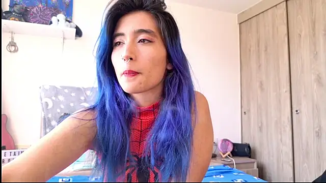 Snapshot of LunaisBack chatting on 03-05-26, 07:21 LunaisBack online show from 03-05-26, 07:21