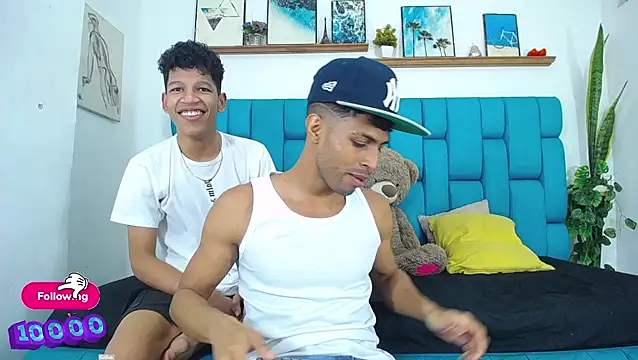 Interracial Snow Bunny online show from 04-21-26, 01:42