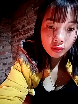 Snapshot of yeutinh00 chatting on 01-10-26, 06:42 yeutinh00 online show from 01-10-26, 06:42