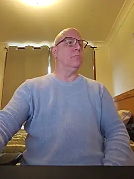 Snapshot of Nudist_Aussie_Daddy chatting on 07-01-26, 01:40 Nudist Aussie Daddy online show from 07-01-26, 01:40