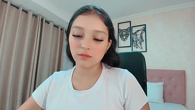Snapshot of littlemolly_walcott chatting on 07-11-26, 01:41 littlemolly walcott online show from 07-11-26, 01:41