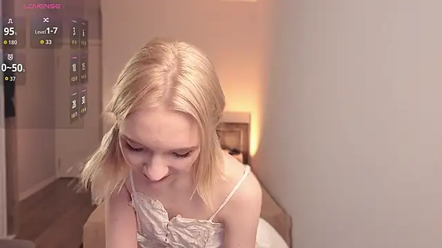 lily moony online show from 05-17-26, 10:50