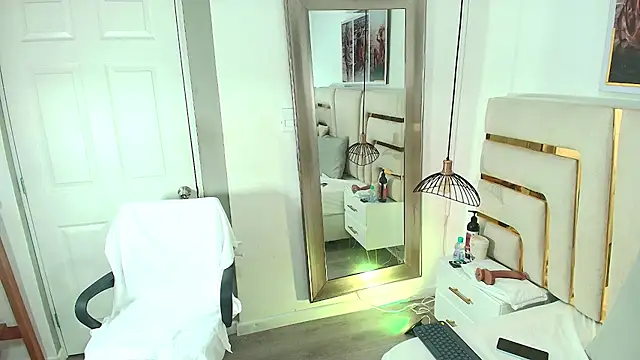 Noelle Minx online show from 04-09-26, 06:24