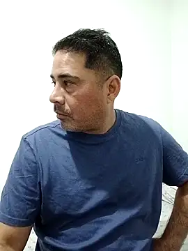 Snapshot of Piscis46 chatting on 02-18-26, 04:03 Piscis46 online show from 02-18-26, 04:03