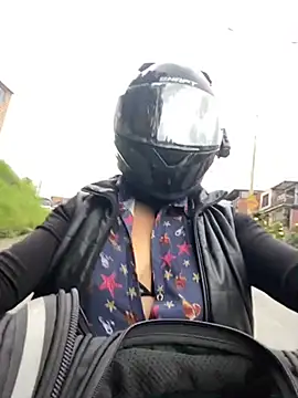 Scarlet auraa online show from 01-13-26, 08:58