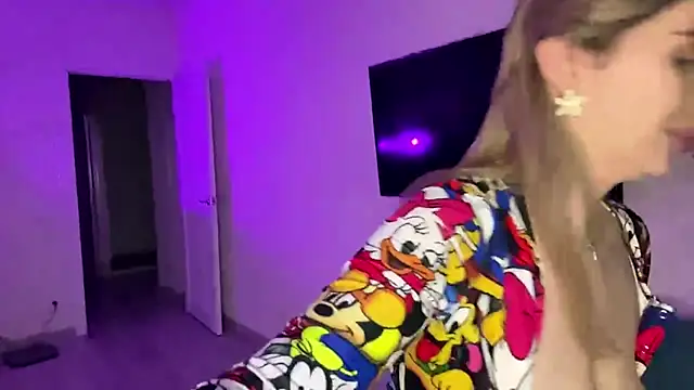  ViviV  online show from 04-18-26, 07:18