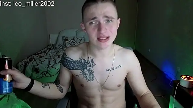 Snapshot of LEO__MILLER chatting on 04-20-26, 09:27 LEO MILLER online show from 04-20-26, 09:27