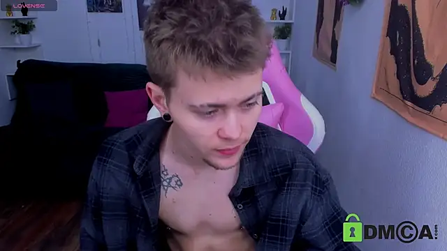 Snapshot of Tomas_Norton chatting on 01-06-26, 10:08 Tomas Norton online show from 01-06-26, 10:08