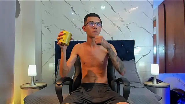 asher lux online show from 02-20-26, 08:31