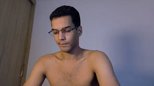 Pikashu7u7 online show from 02-11-26, 01:43