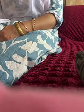 Snapshot of Hot_Monikaa chatting on 03-29-26, 08:03 Hot Monikaa online show from 03-29-26, 08:03