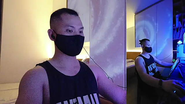 OnlyHand9x online show from 04-17-26, 05:38