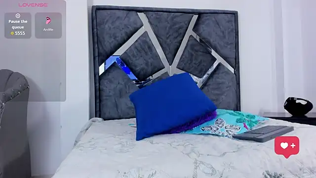 Snapshot of Liam_saint chatting on 02-10-26, 12:53 Liam saint online show from 02-10-26, 12:53