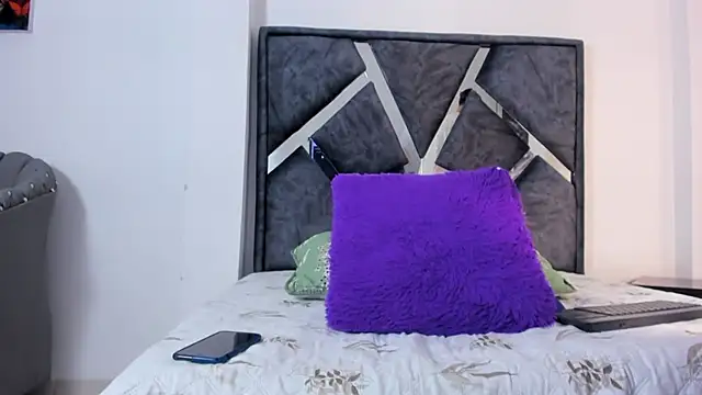 Snapshot of Liam_saint chatting on 02-13-26, 12:23 Liam saint online show from 02-13-26, 12:23