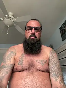 Snapshot of alphareign85 chatting on 02-18-26, 05:31 alphareign85 online show from 02-18-26, 05:31