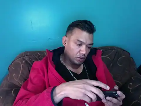 Snapshot of latinomoreno95 chatting on 01-08-26, 07:49 latinomoreno95 online show from 01-08-26, 07:49