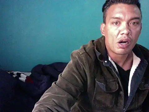 latinomoreno95 online show from 05-22-26, 04:23