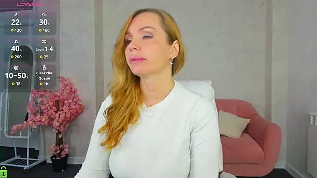 Snapshot of Marie_Hayes chatting on 05-22-26, 01:24 Marie Hayes online show from 05-22-26, 01:24